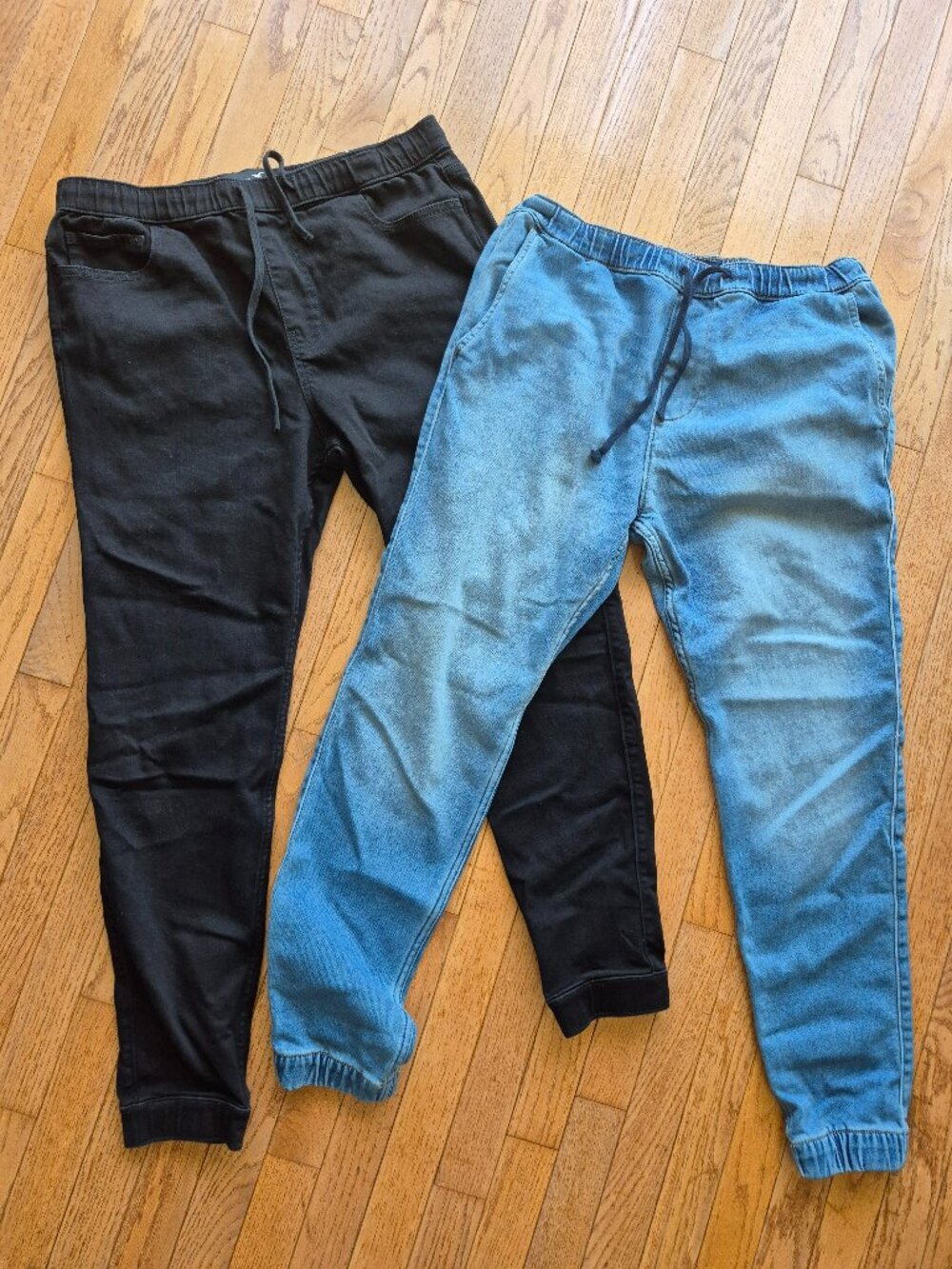 Hollister Skinny Jogger Denim Set of 2 Size Large